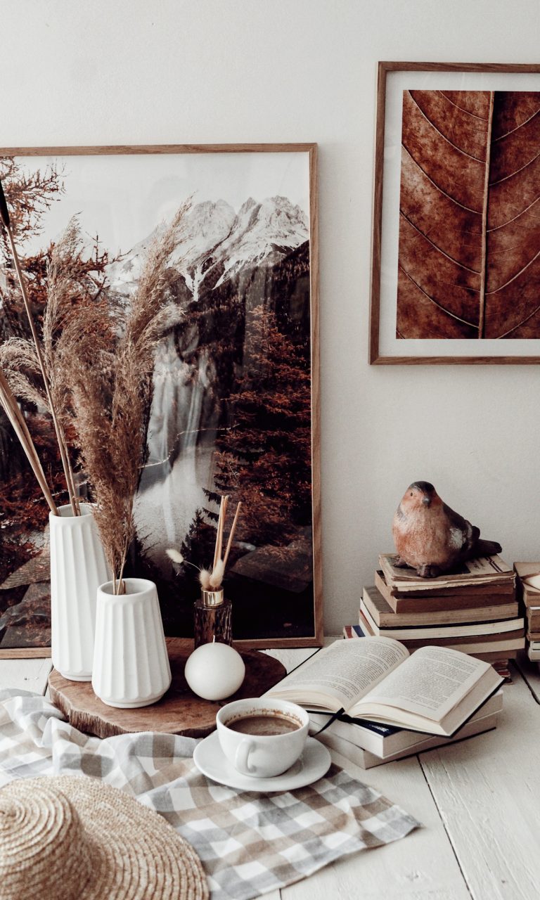 JOMO: The Joy of Missing Out (and Why It’s the Ultimate Life Hack)