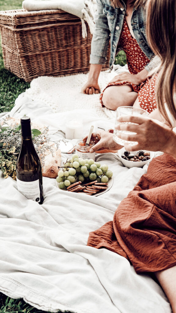 25 Slow Living Summer Bucket List Ideas for the Dreamiest Summer Ever | Mylk Alchemy 25 Slow Living Summer Bucket List Ideas for the Dreamiest Summer Ever | Mylk Alchemy