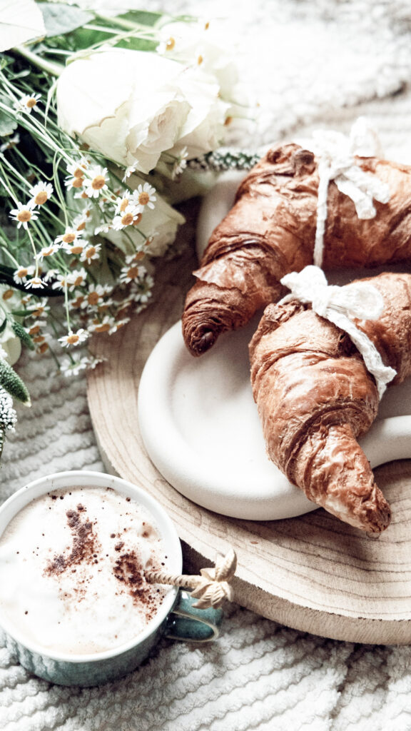 25 Slow Living Summer Bucket List Ideas for the Dreamiest Summer Ever | Mylk Alchemy 25 Slow Living Summer Bucket List Ideas for the Dreamiest Summer Ever | Mylk Alchemy