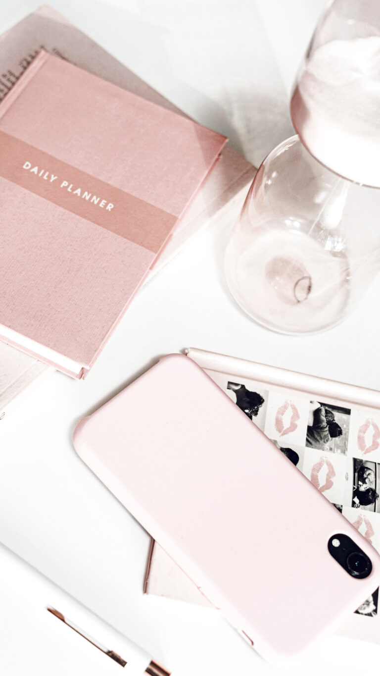 A Bedtime Tech Detox Guide