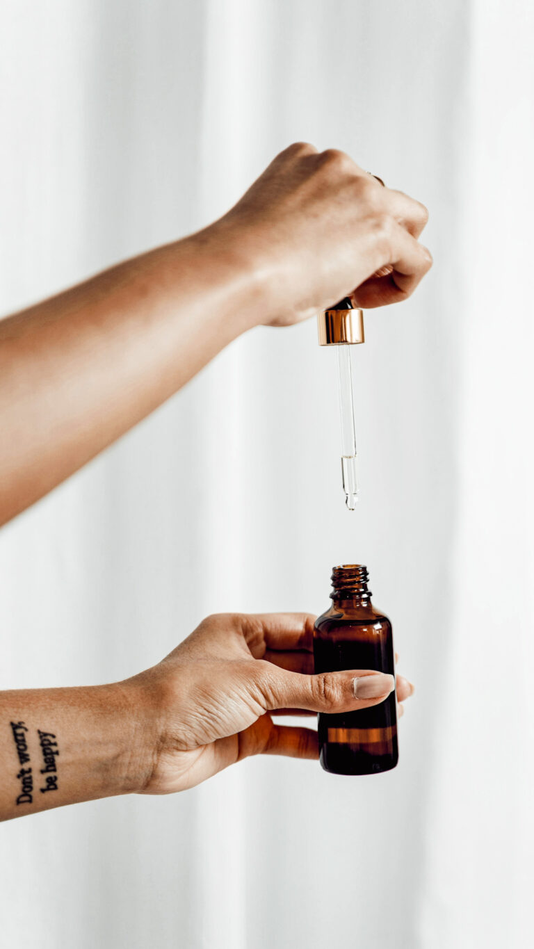 10 Best Essential Oils for Hair Growth and Thickness