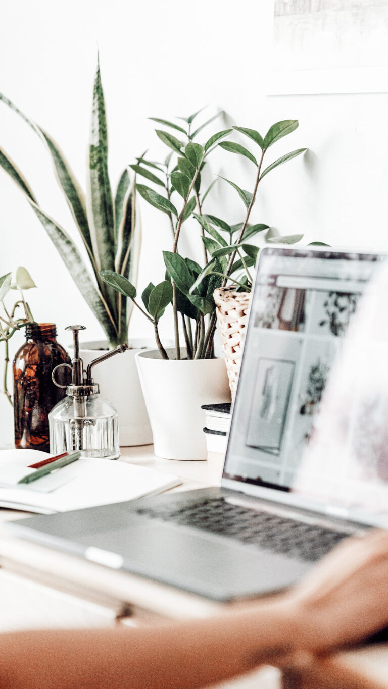 How to Create Phone-Free Focus Blocks