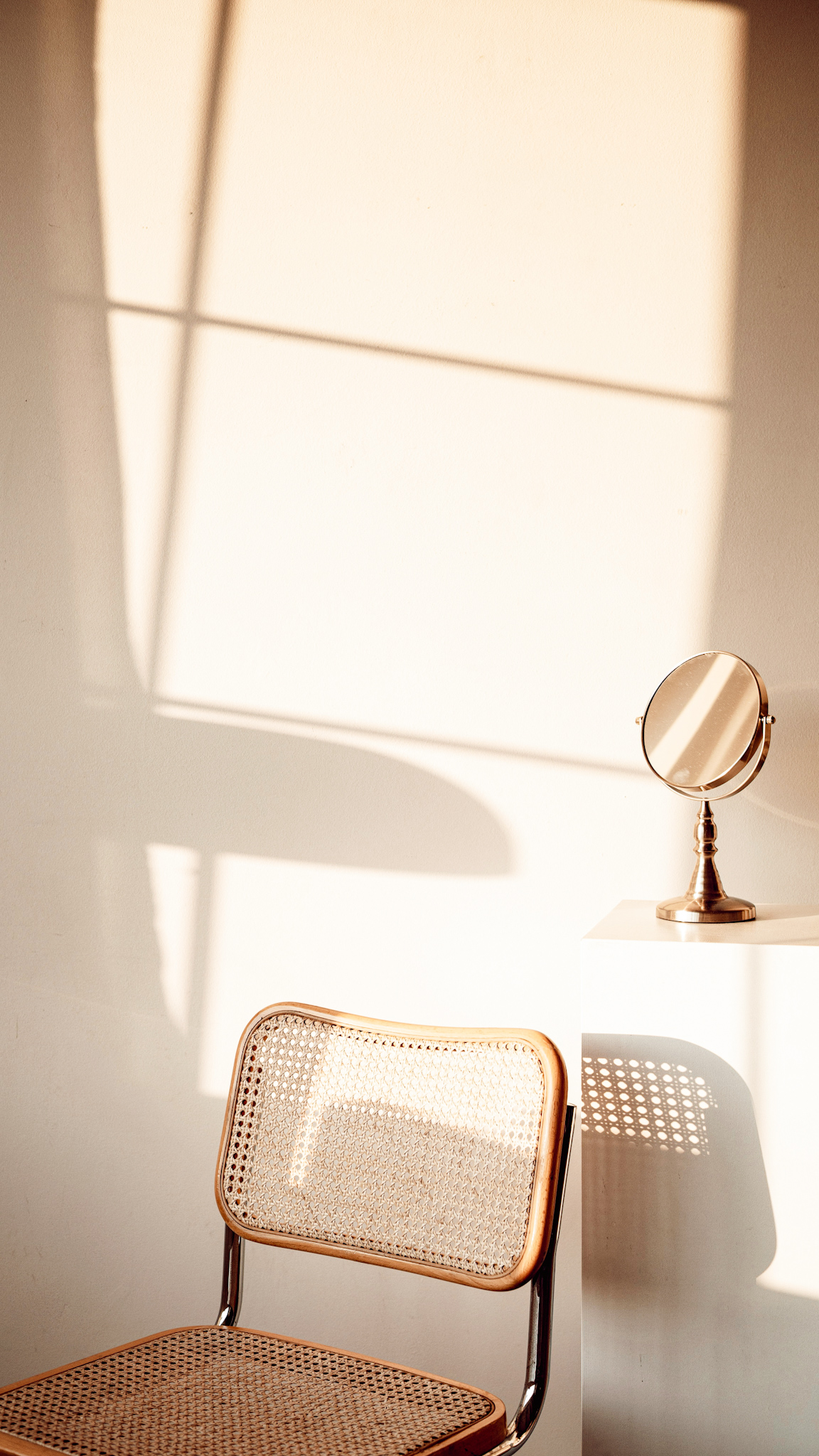 Morning Sunlight Benefits: How 10 Minutes Sets Your Day (and Sleep) Up | Morning Sunlight Benefits: How 10 Minutes Sets Your Day (and Sleep) Up |