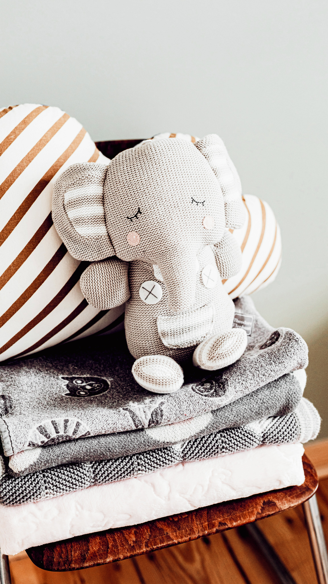 Why You Feel Tired but Wired at Night (and What Helps) |