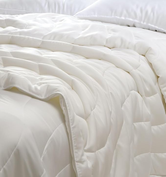 Buffy Breeze Comforter